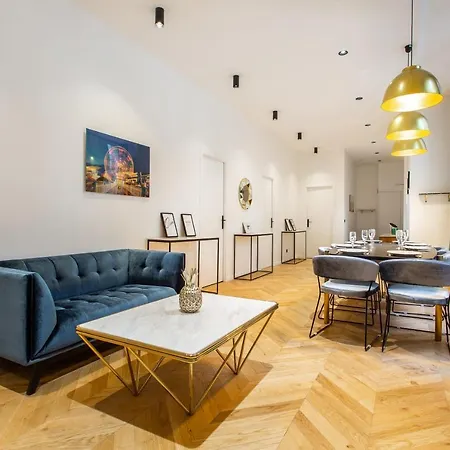 Luxury On The Champs-elysees, Heart Of Apartment